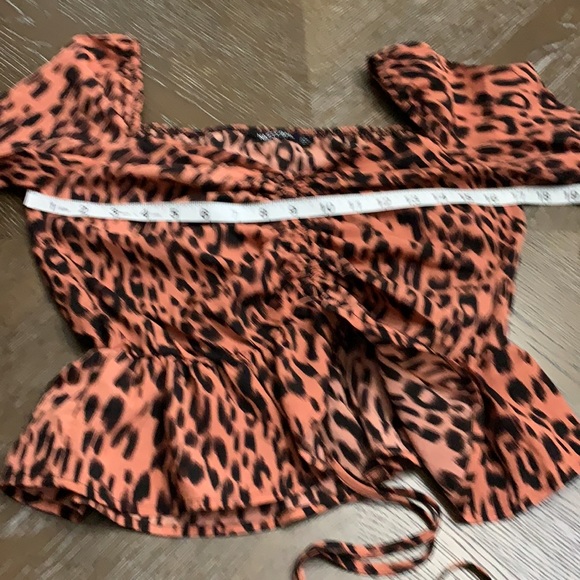Nasty Gal leopard print top Size 4 - Picture 15 of 17